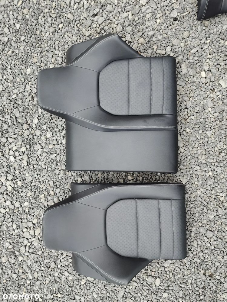 MERCEDES W204 Coupe Lift Kanapa Tylna Biała Nić - 20