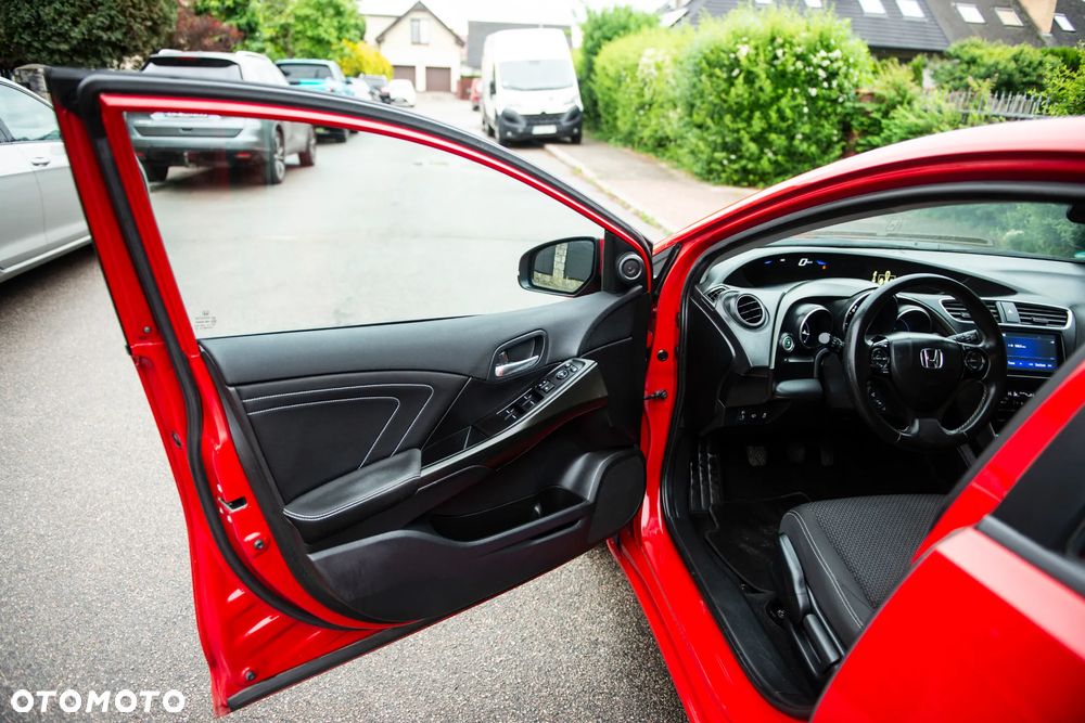 Honda Civic 1.8 i-VTEC Elegance - 17