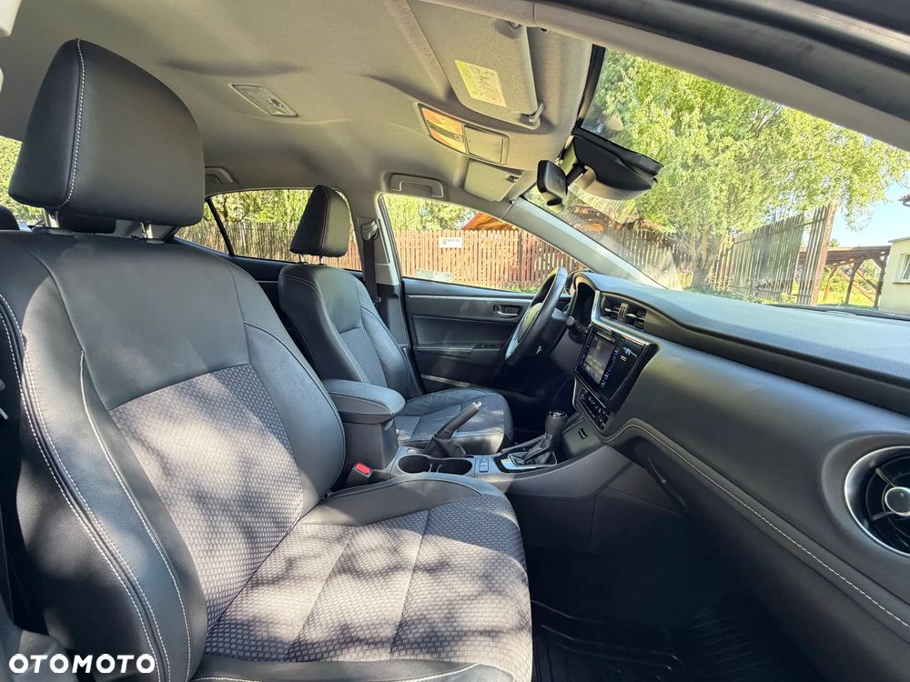 Toyota Corolla 1.6 Prestige MS EU6 - 26