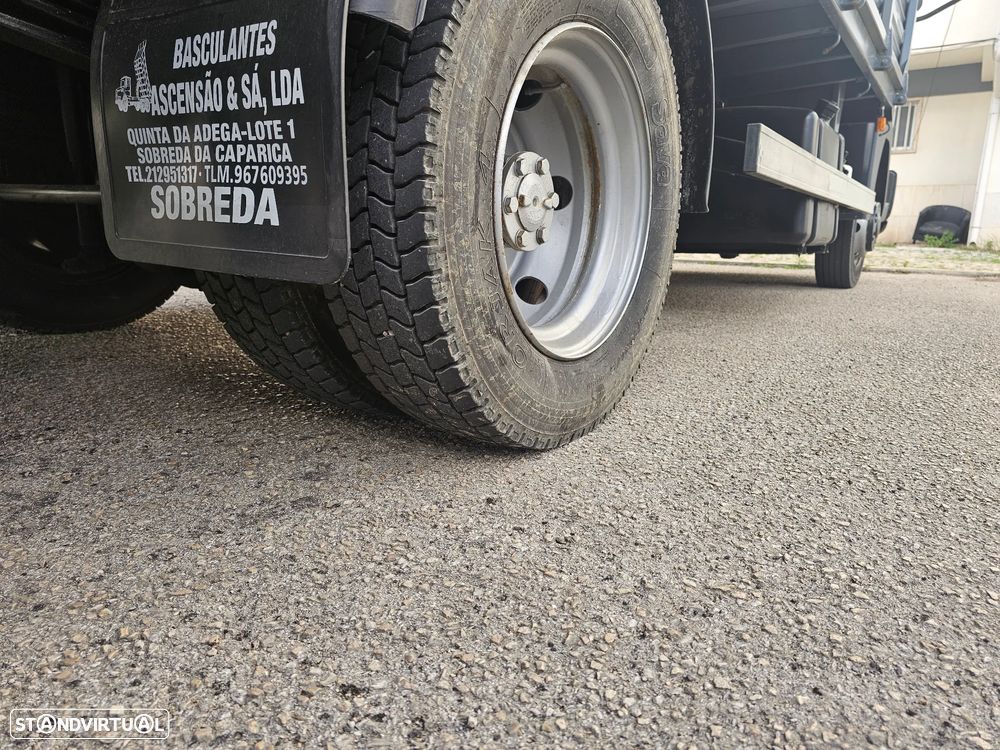 Nissan Atleon / plataforma - 8