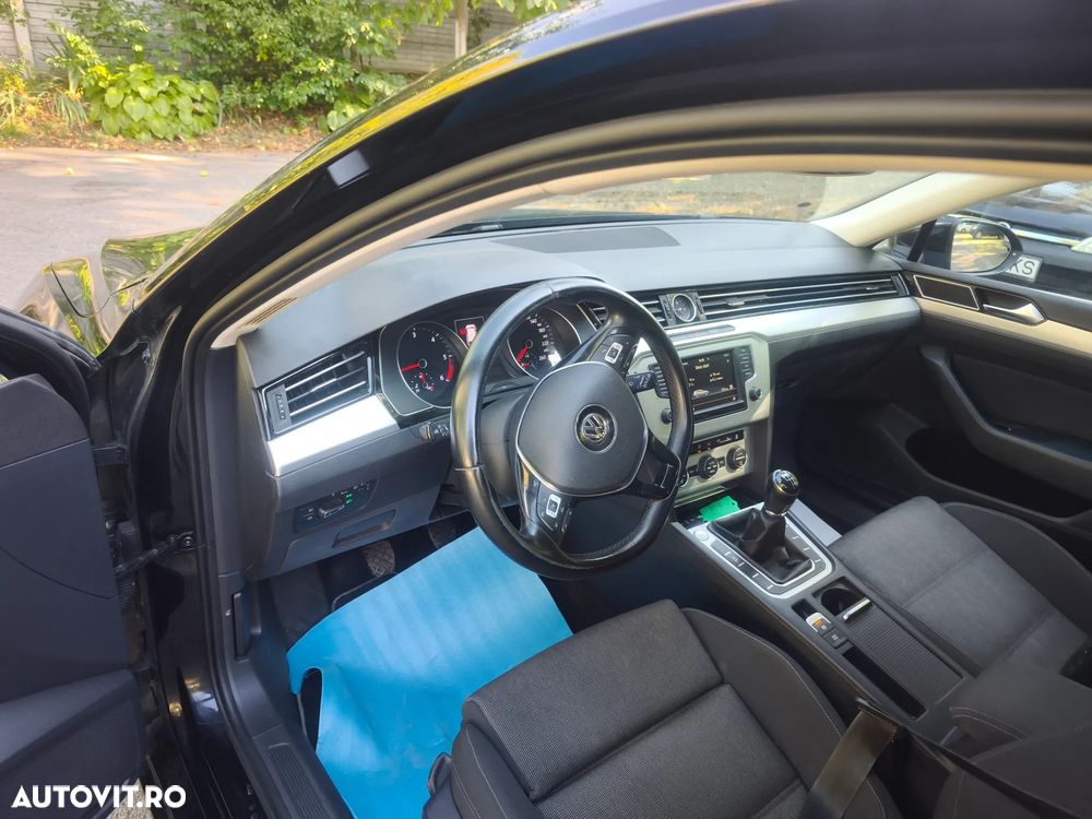 Volkswagen Passat 2.0 Blue TDI SCR Exclusive - 8