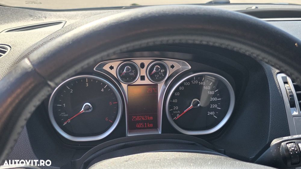 Ford Kuga 2.0L TDCi DPF Titanium - 2
