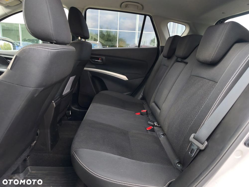Suzuki SX4 S-Cross - 13