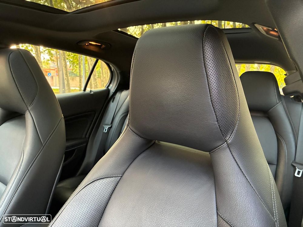 Mercedes-Benz GLA 250 4Matic 7G-DCT Style - 47