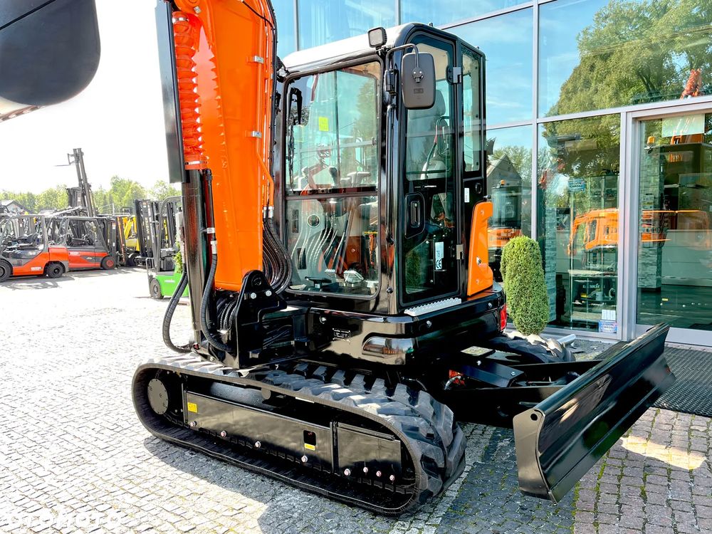 Lonking CDM6060U - 10