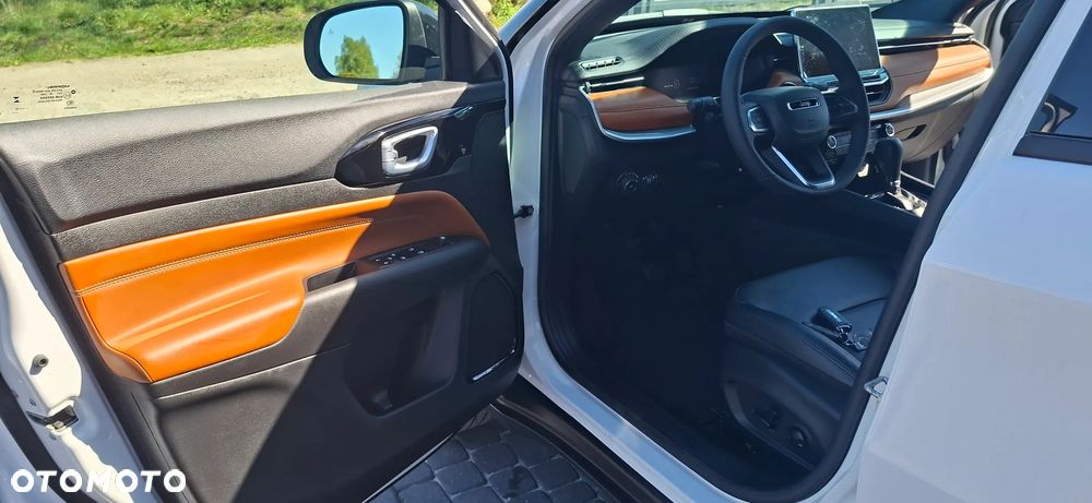 Jeep Compass - 30
