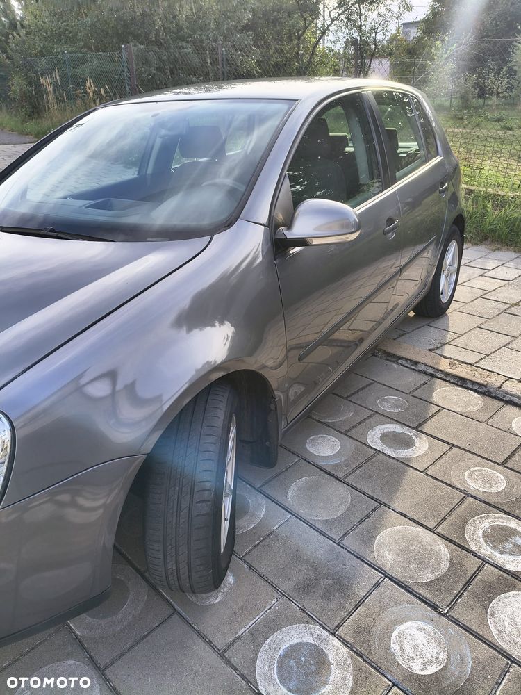 Volkswagen Golf 1.4 FSI Comfortline - 2
