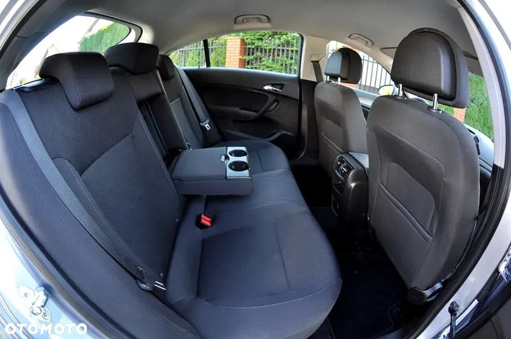 Opel Insignia 1.8 - 13