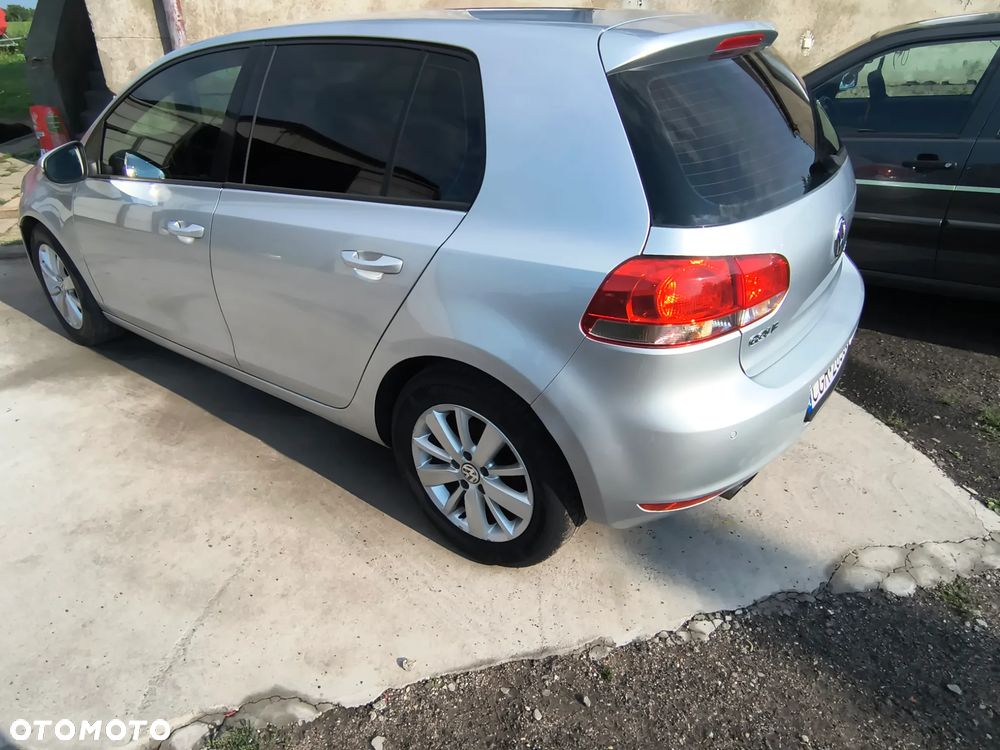 Volkswagen Golf 2.0 TDI Highline - 4