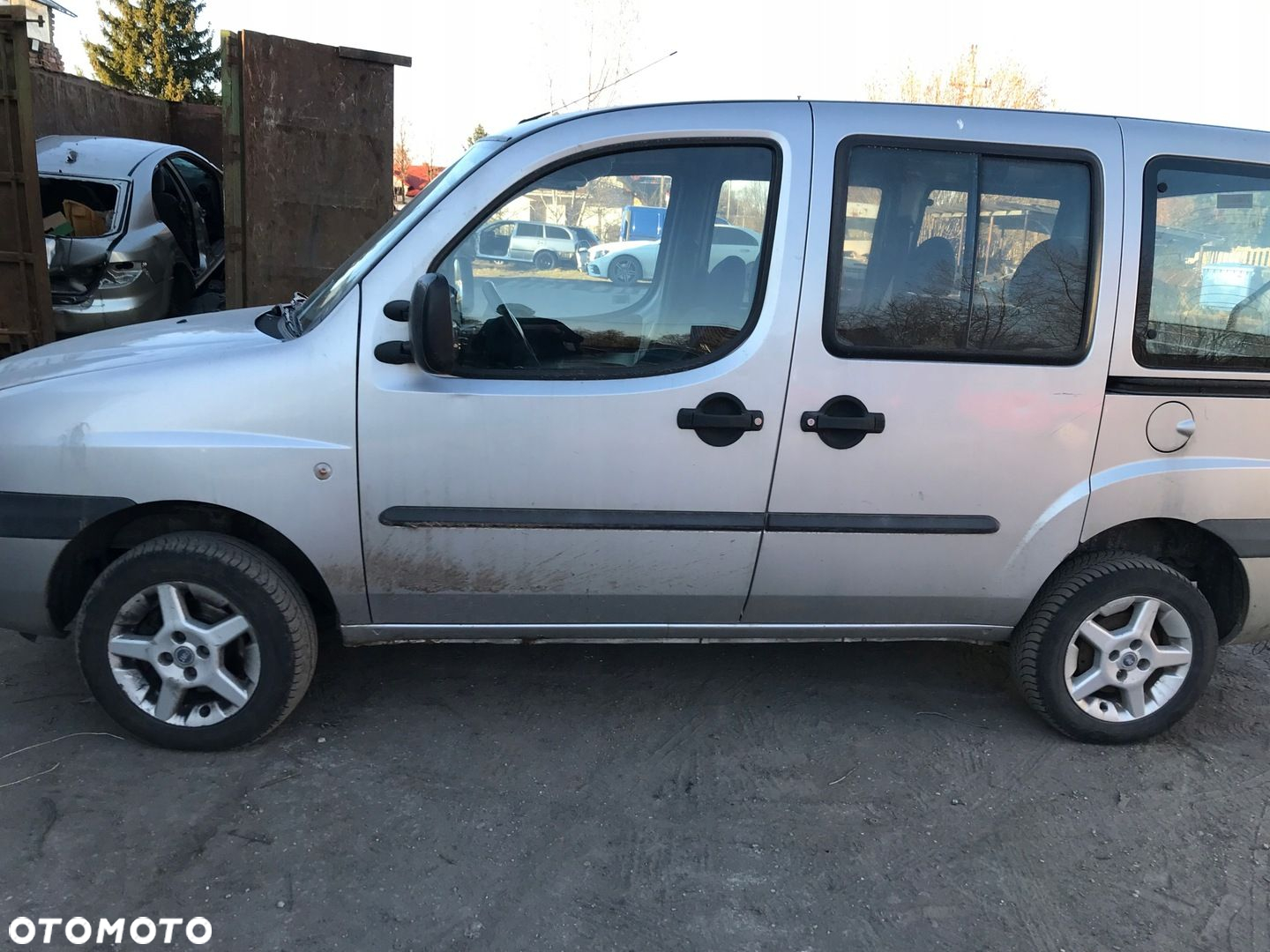 SZYBA TYL TYLNA BOCZNA PRAWA SRODKOWA SUWANA PRZESUWNA FIAT DOBLO I W-WA - 3