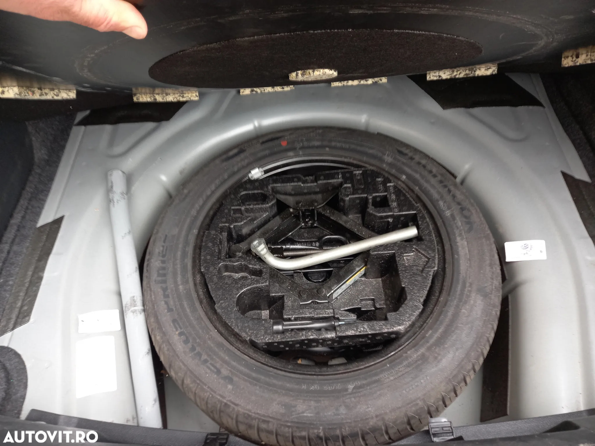 Volkswagen Jetta 2.0 TDI CR DPF Highline - 9