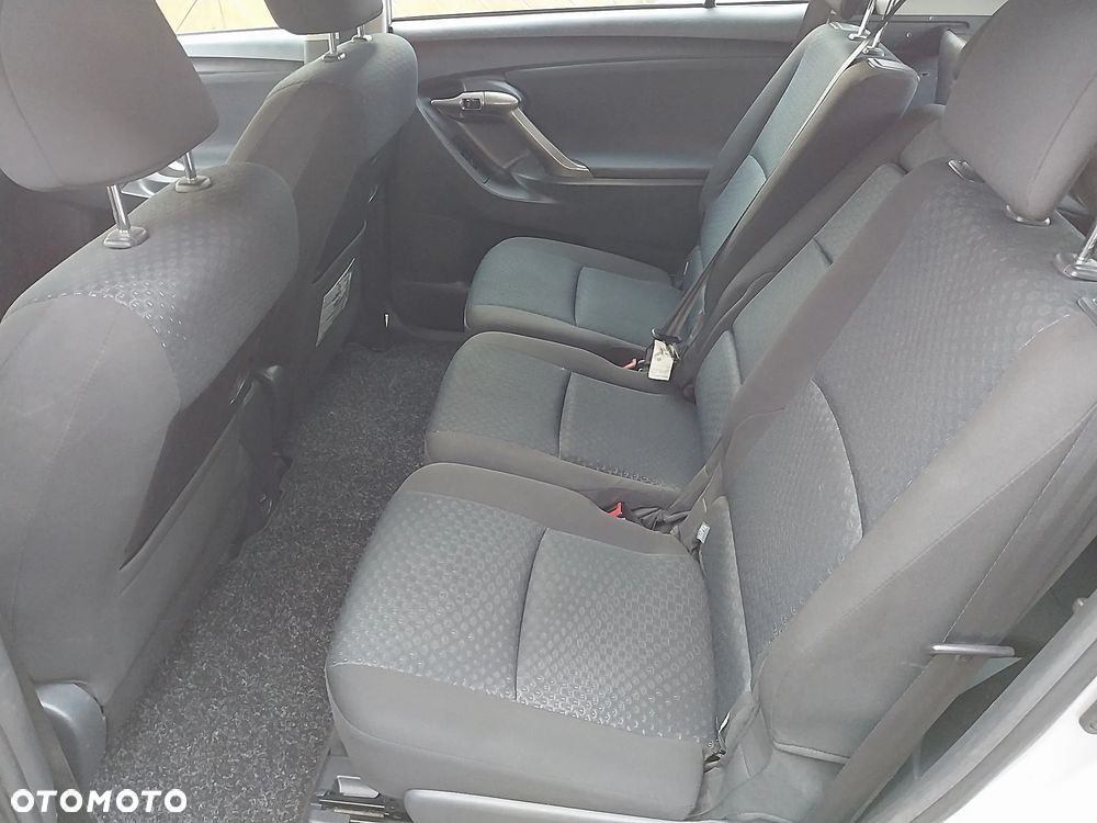 Toyota Verso 1.8 7-Sitzer Edition S+ - 16