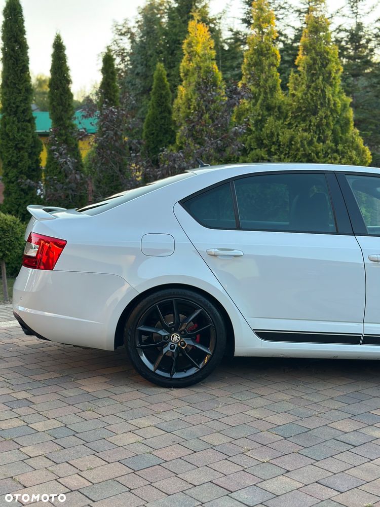 Skoda Octavia 2.0 TSI RS DSG - 13