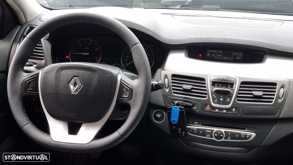 Renault Laguna Break 2.0 dCi Dynamique - 9