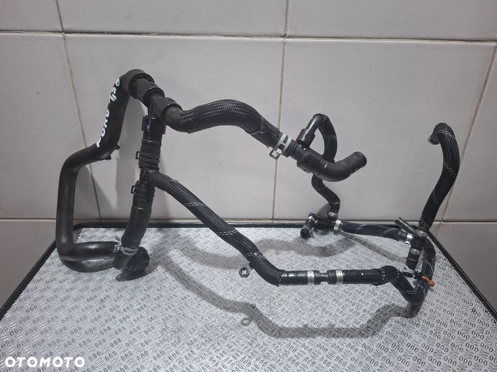 Przewody rurki wody Ford Mondeo MK5 1,5 Ecoboost Rok 2013 nr DG938C351SA
