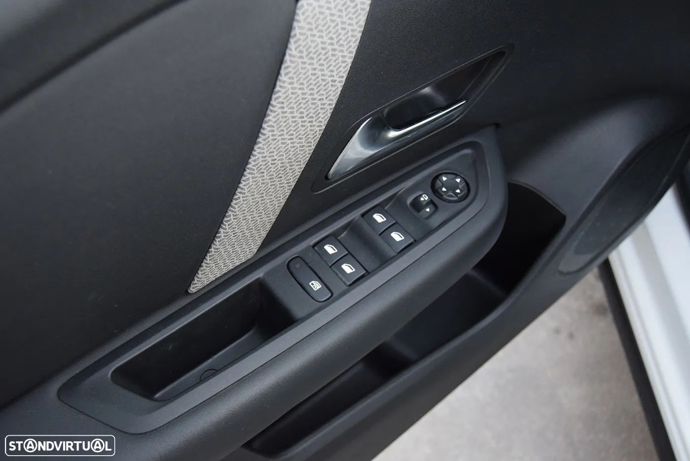 Citroën C4 1.2 PureTech Plus - 7