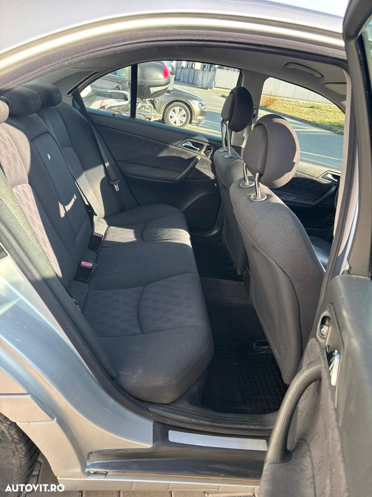 Mercedes-Benz C 220 CDI Classic - 12