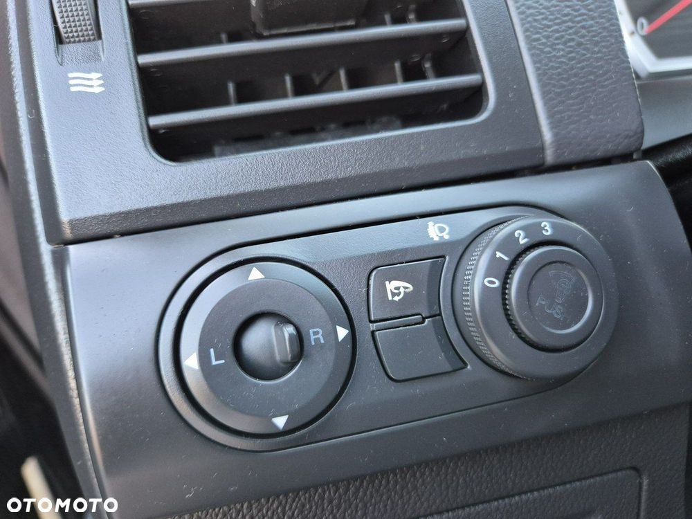 Chevrolet Captiva - 15