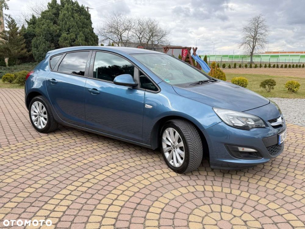 Opel Astra - 2