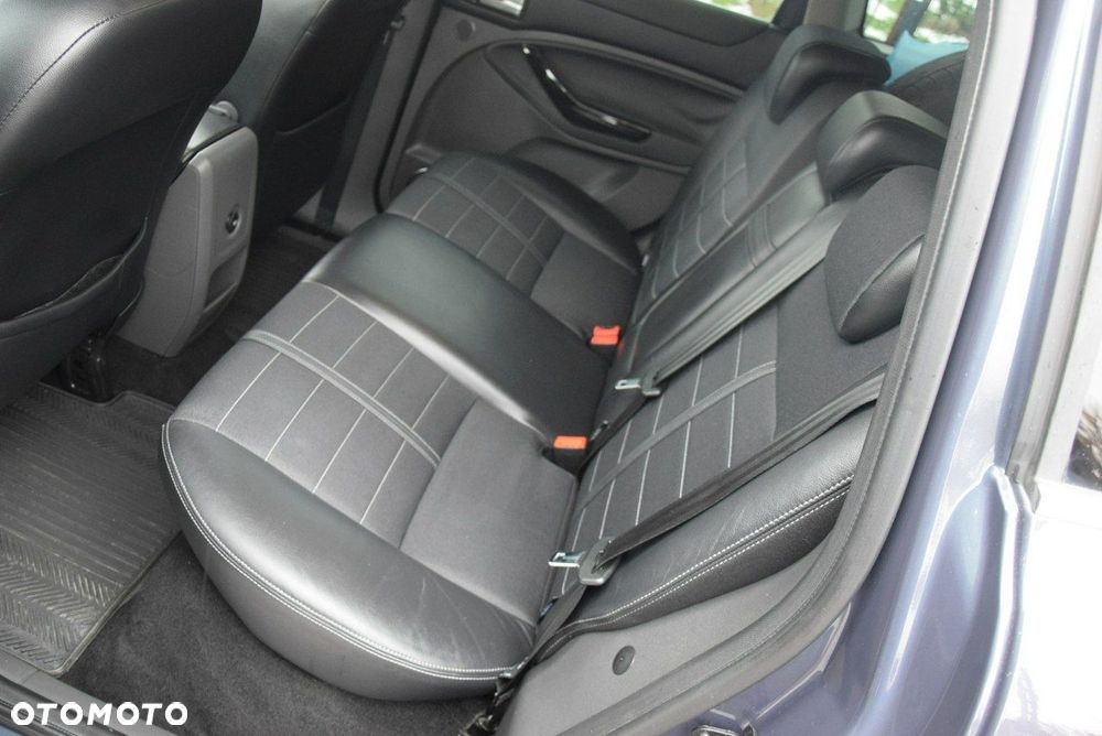 Ford Kuga 2.0 TDCi 4WD Titanium - 26