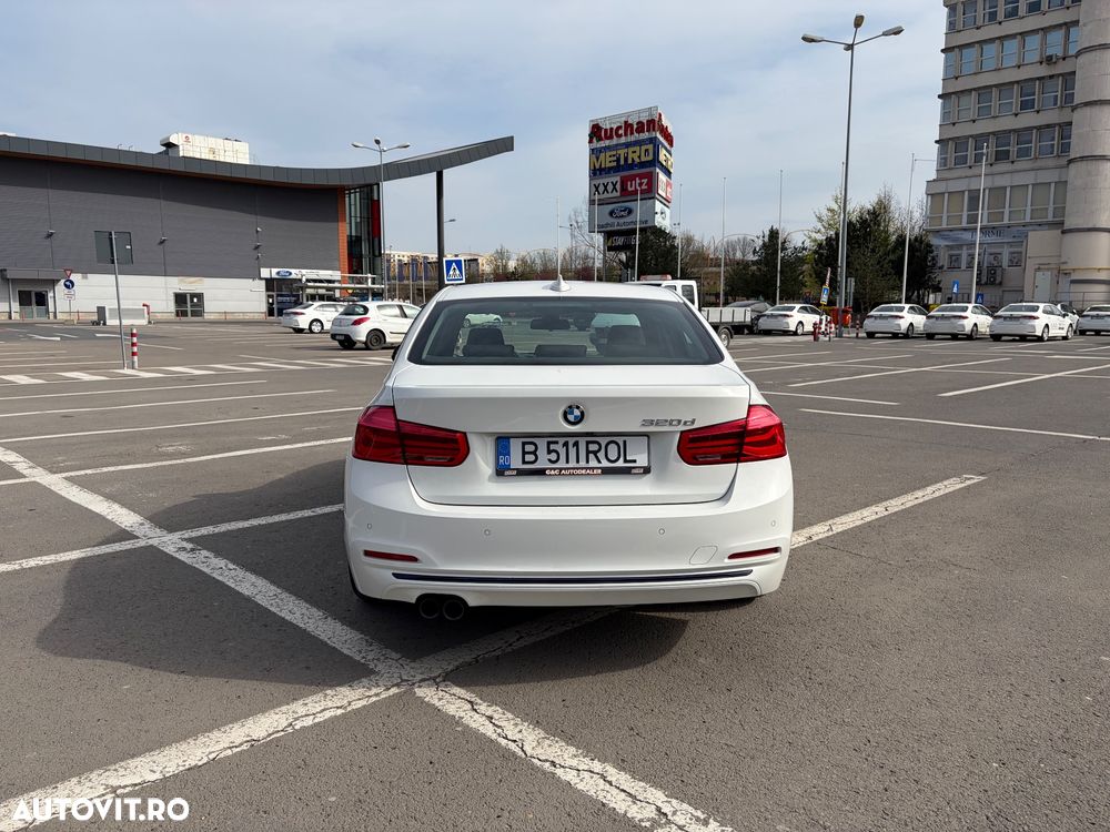 BMW Seria 3 320d Aut. Sport Line - 4