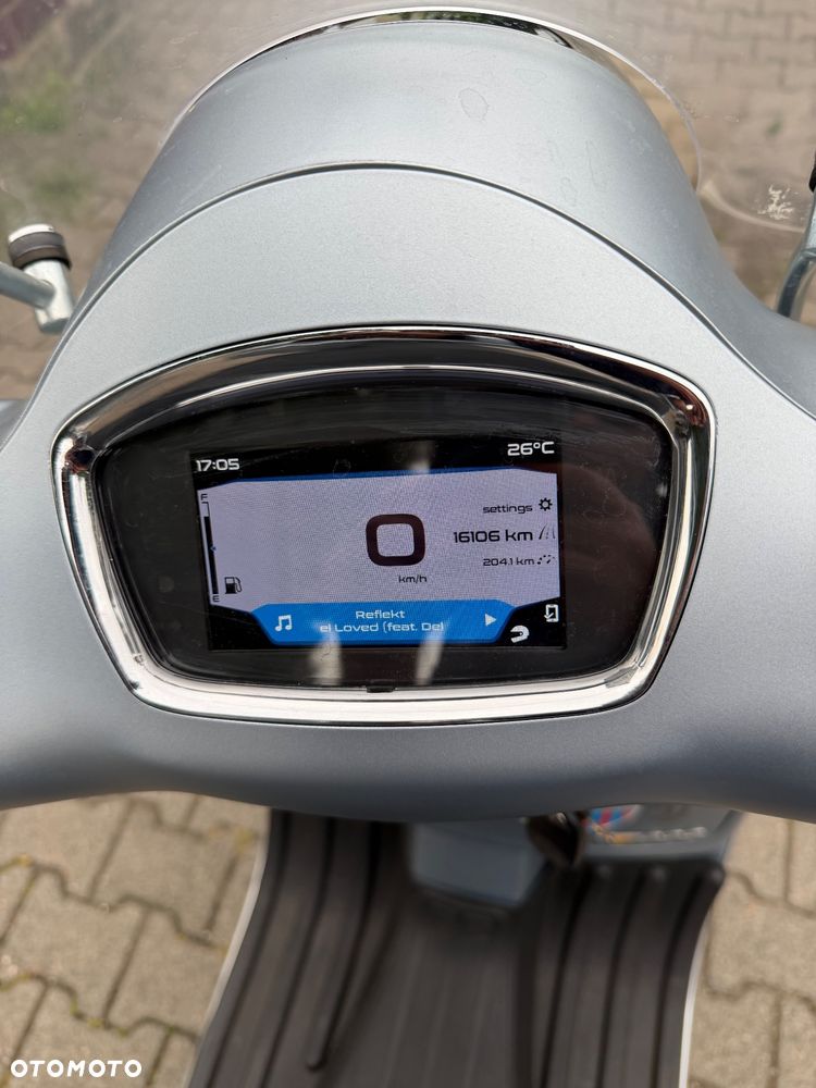 Vespa GTS - 2