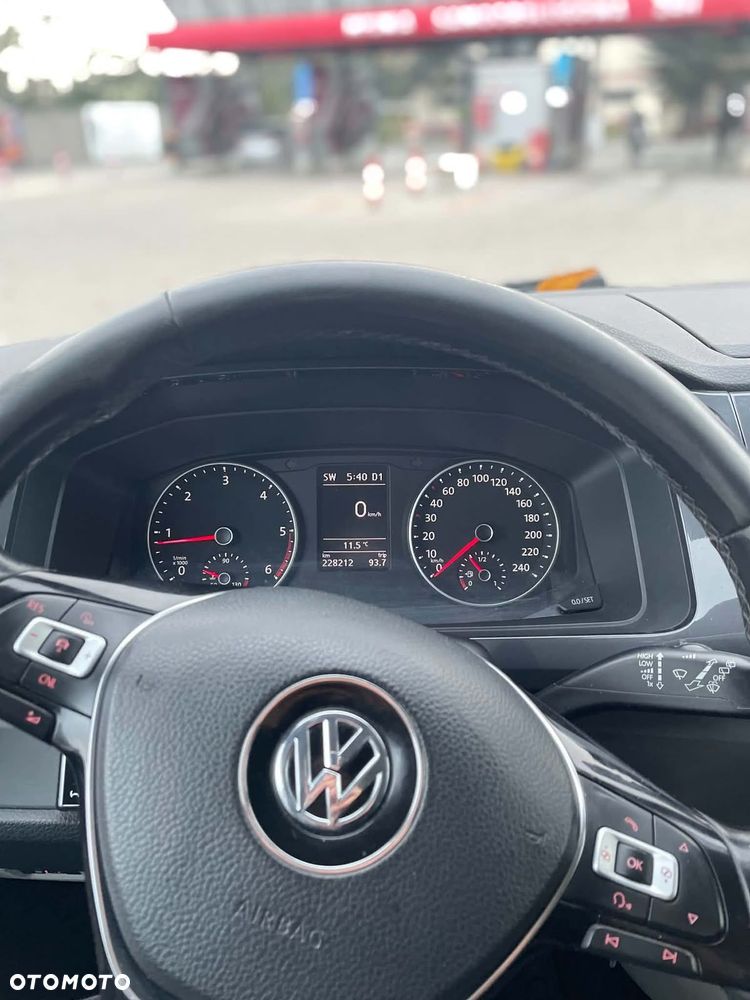 Volkswagen Transporter - 18