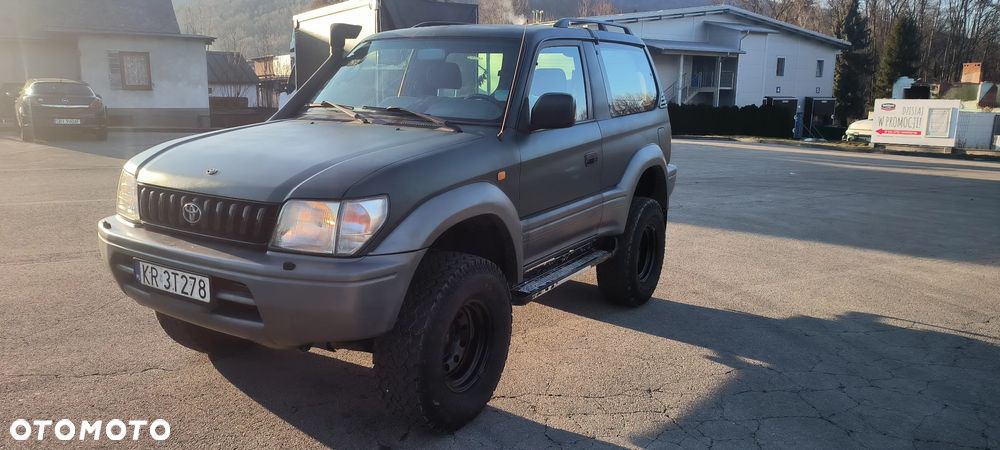 Toyota Land Cruiser - 1