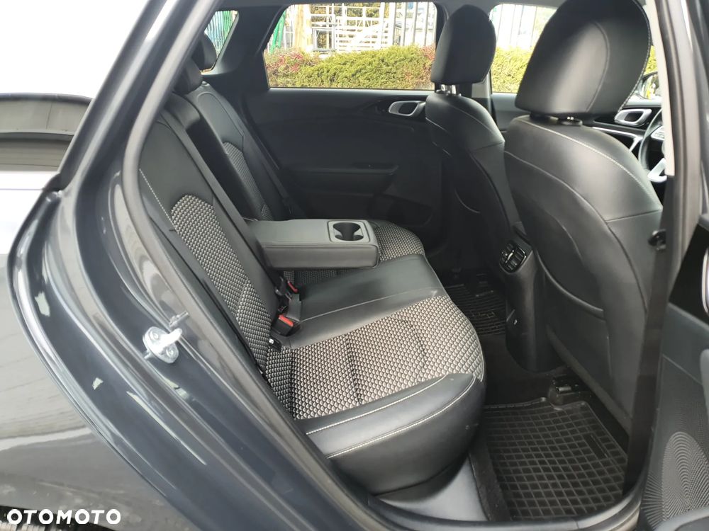 Kia Ceed 1.5 T-GDI Tribute - 25