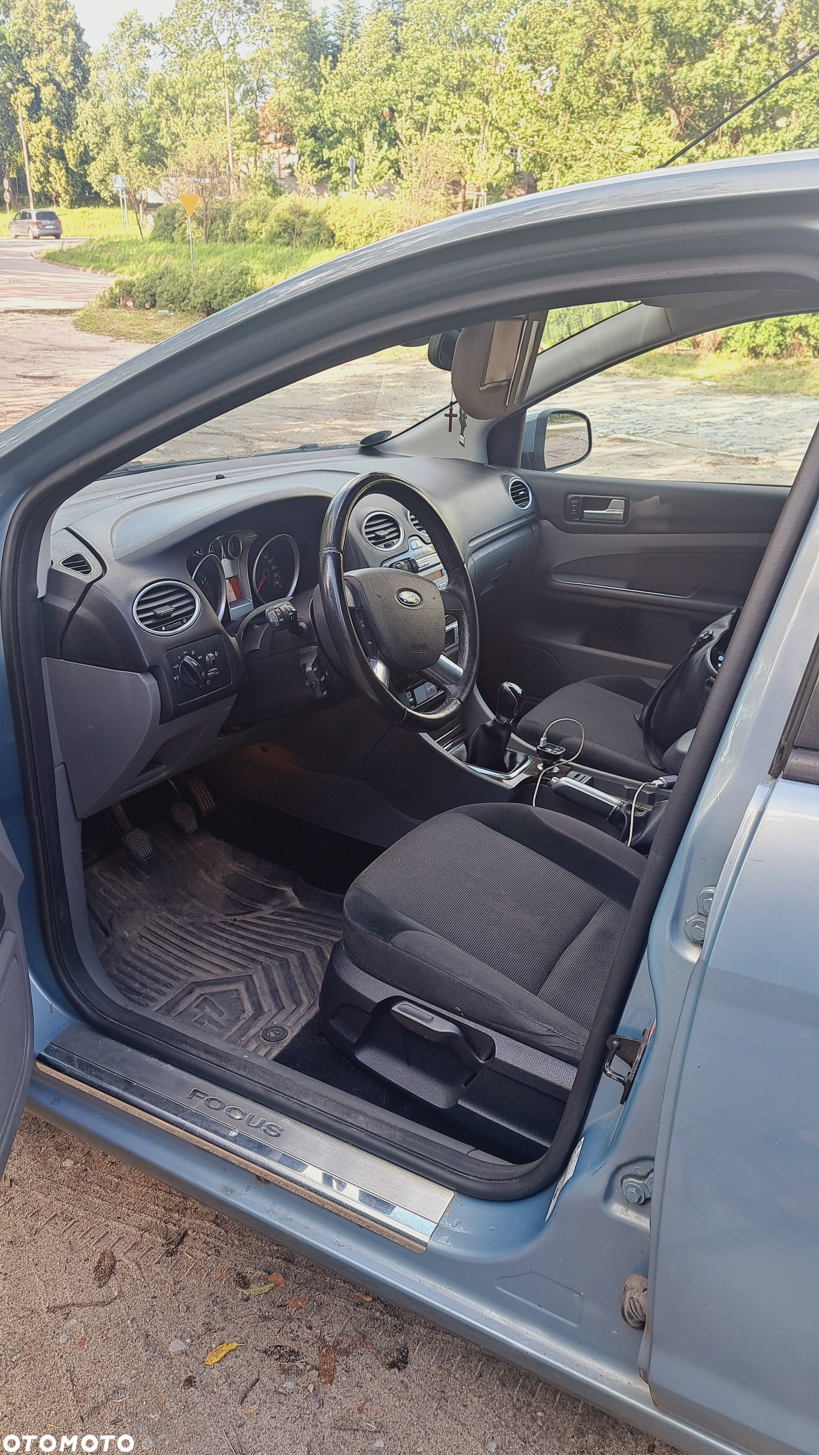 Ford Focus 1.8 FF Ghia - 14