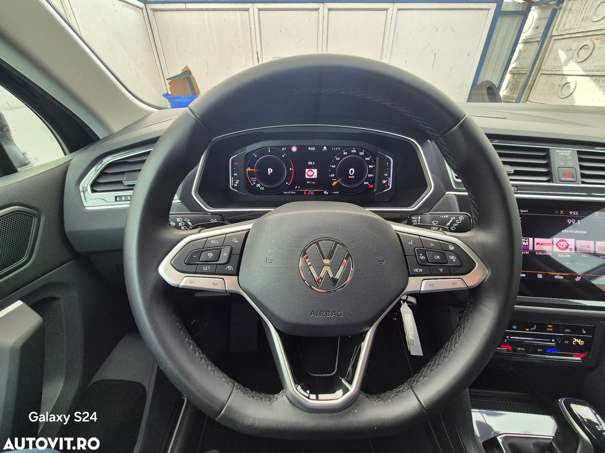 Volkswagen Tiguan 2.0 TDI SCR 4MOTION DSG Life - 36