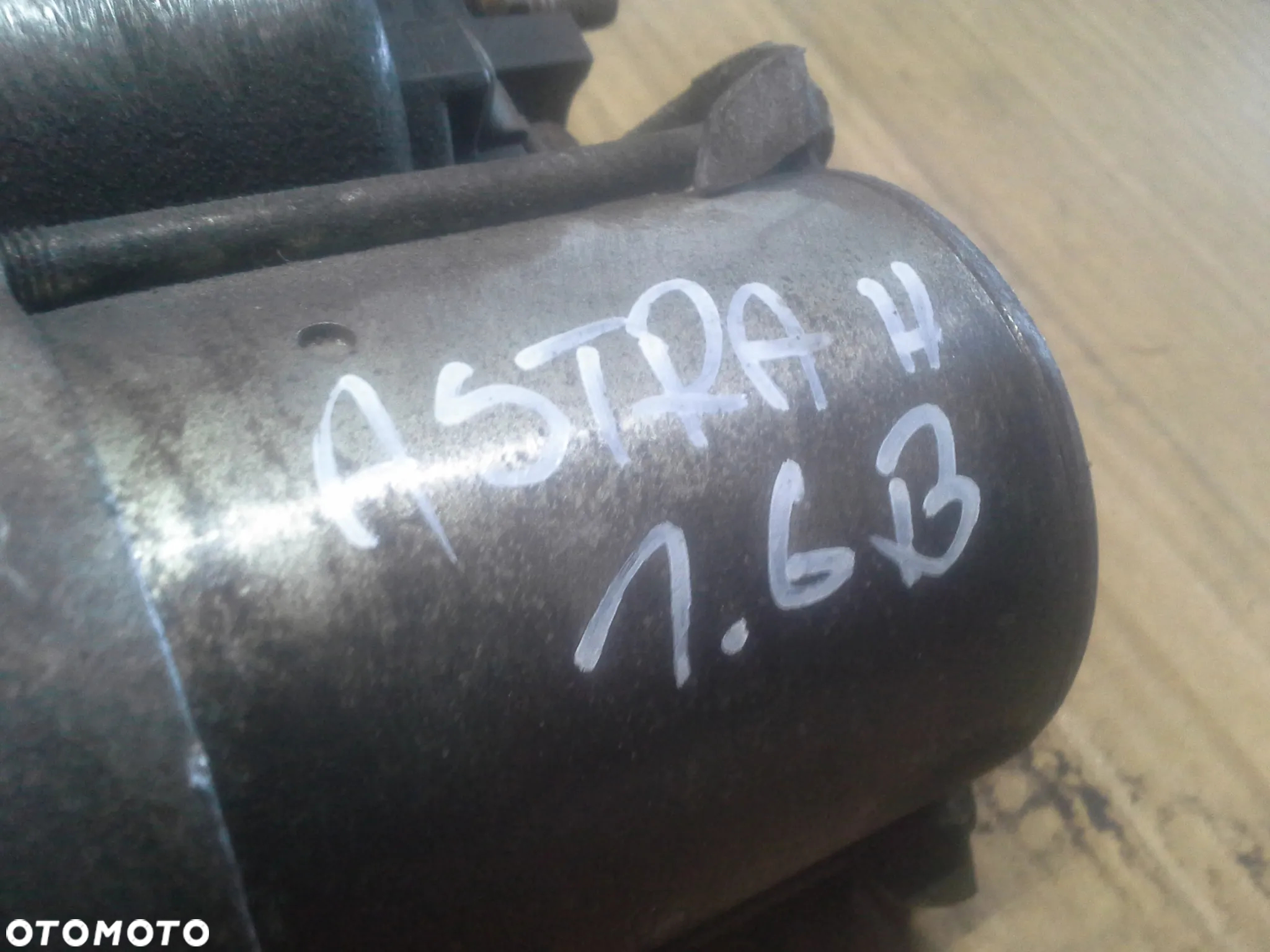 Opel Astra H III1.6 16V rozrusznik FGP 55556092 - 5