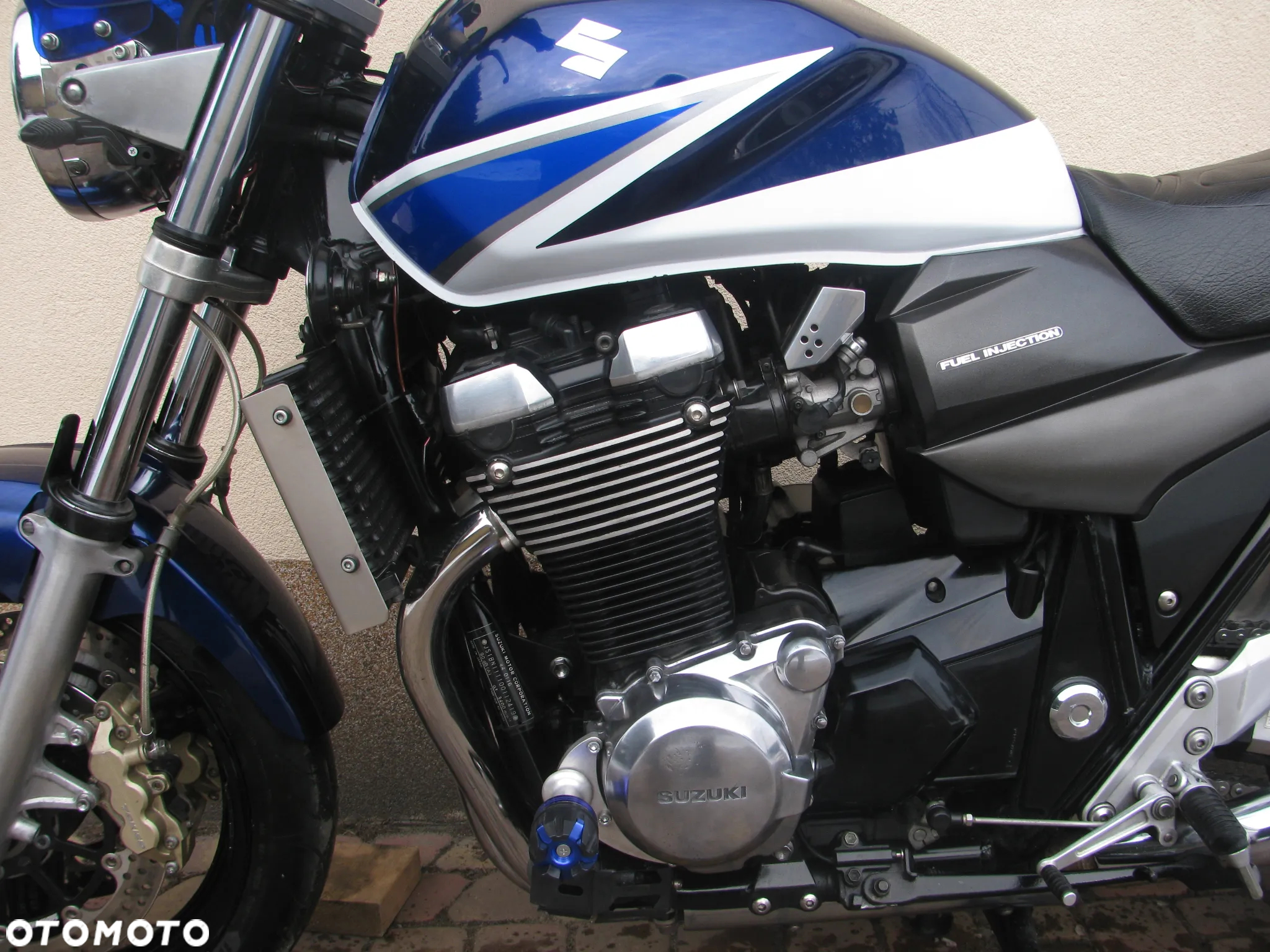 Suzuki GSX - 8