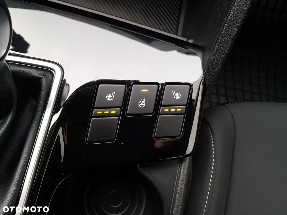 Kia Sportage 1.6 T-GDI M 2WD DCT - 23