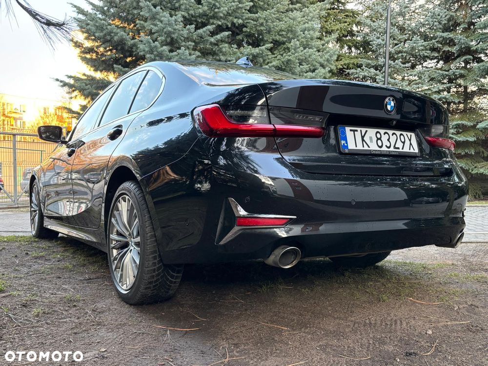 BMW Seria 3 330i - 2