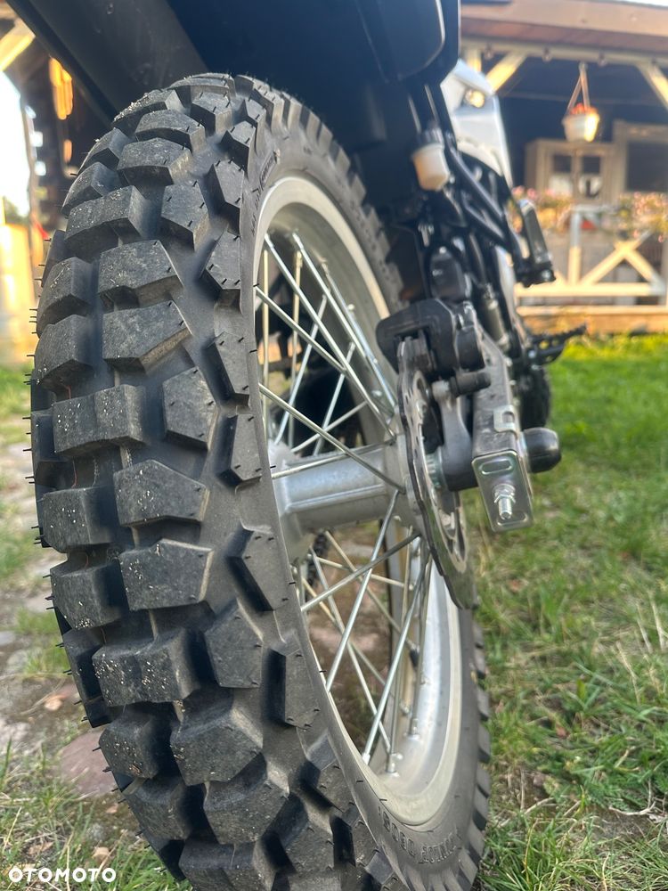 Yamaha WR - 6