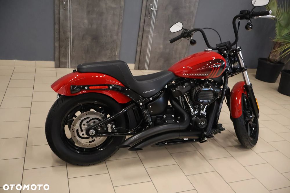 Harley-Davidson Dyna Street Bob - 15