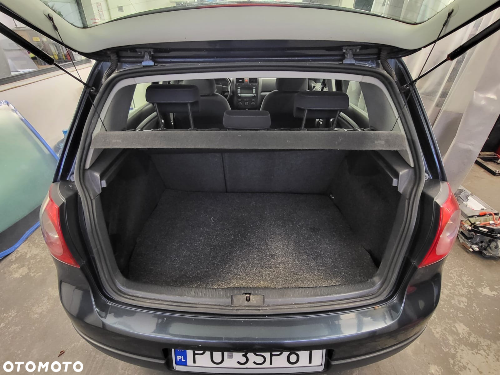 Volkswagen Golf V 1.9 TDI Comfortline - 8