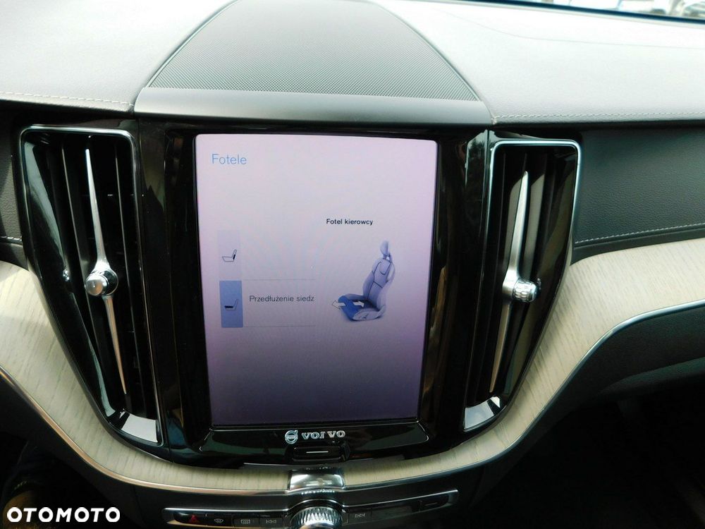 Volvo XC 60 B4 B Inscription - 25