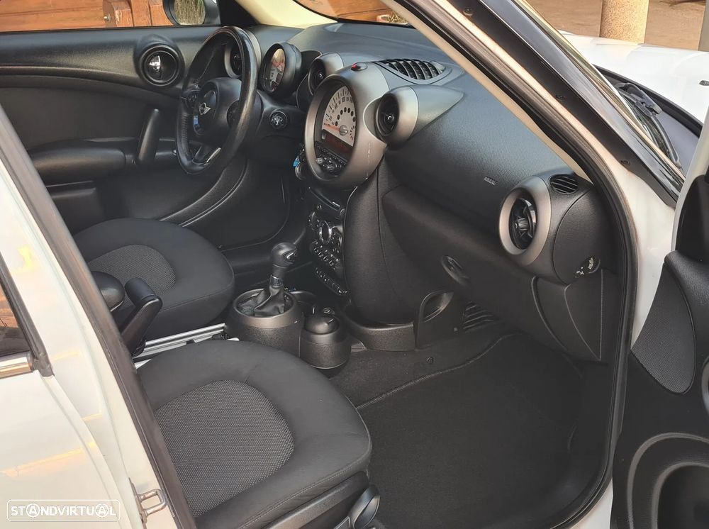 MINI Countryman Cooper D Aut. - 17