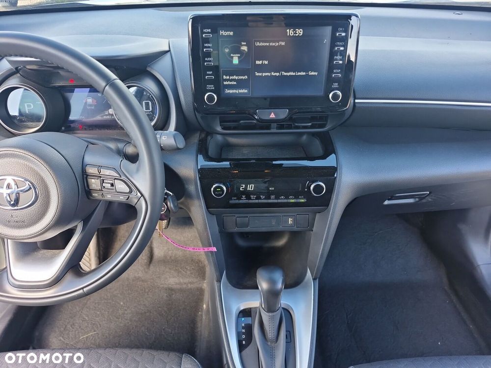 Toyota Yaris Cross Hybrid 1.5 Comfort - 12