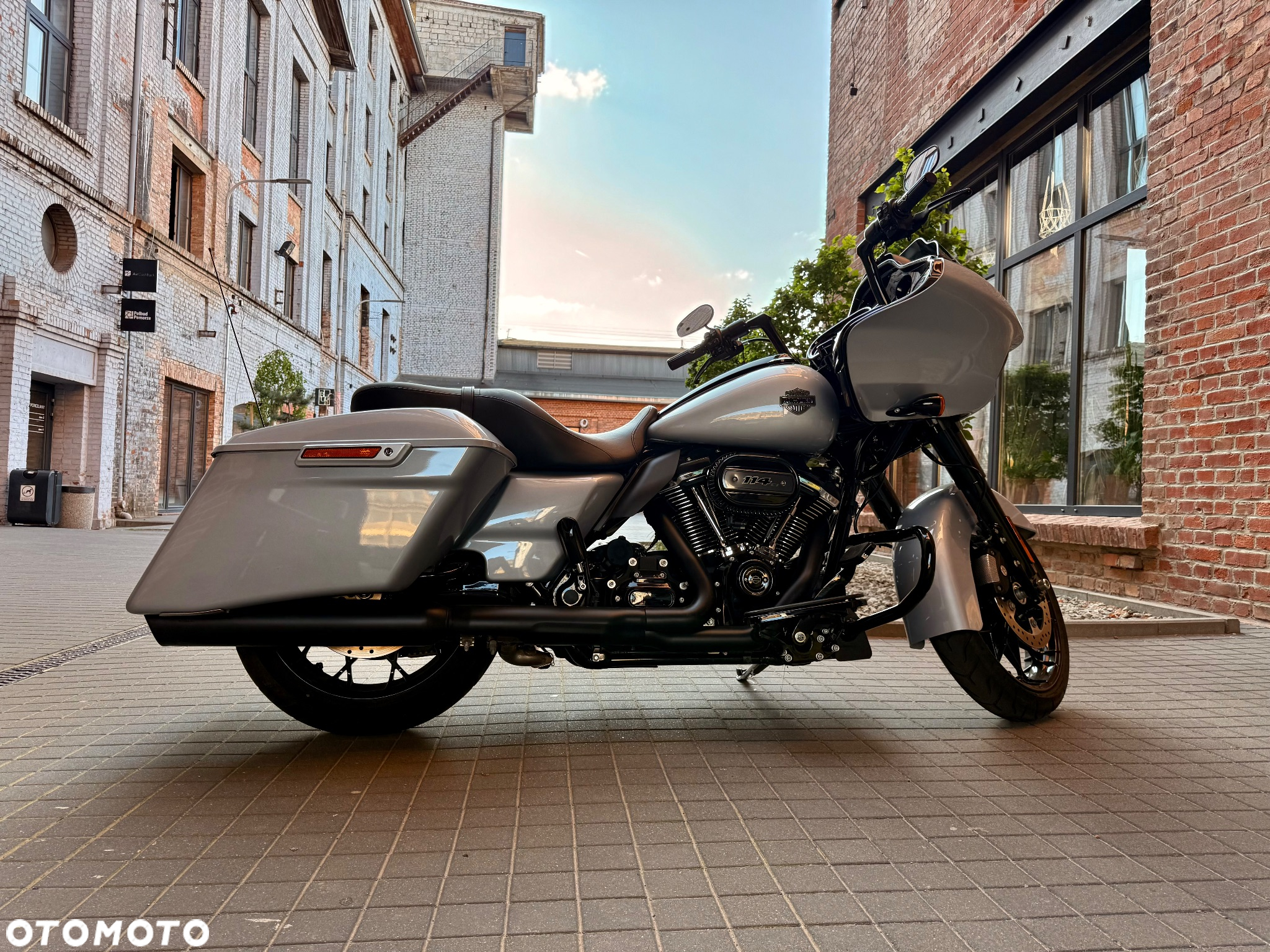 Harley-Davidson Touring Road Glide - 19