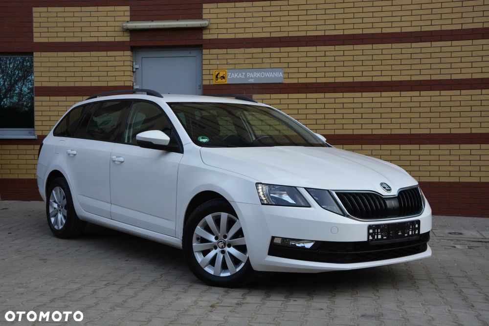 Skoda Octavia 1.6 TDI Premium Edition - 1