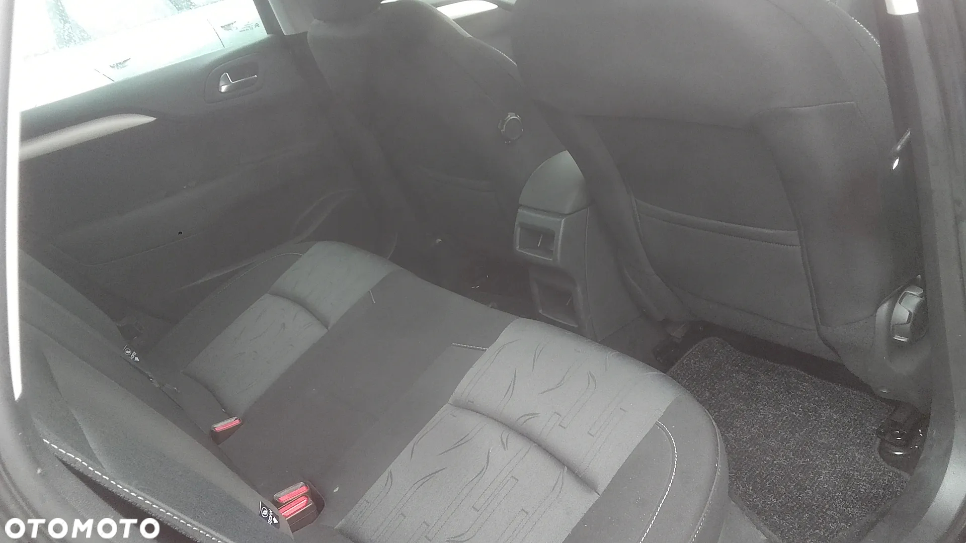 Citroën C4 1.6 HDi Exclusive - 6