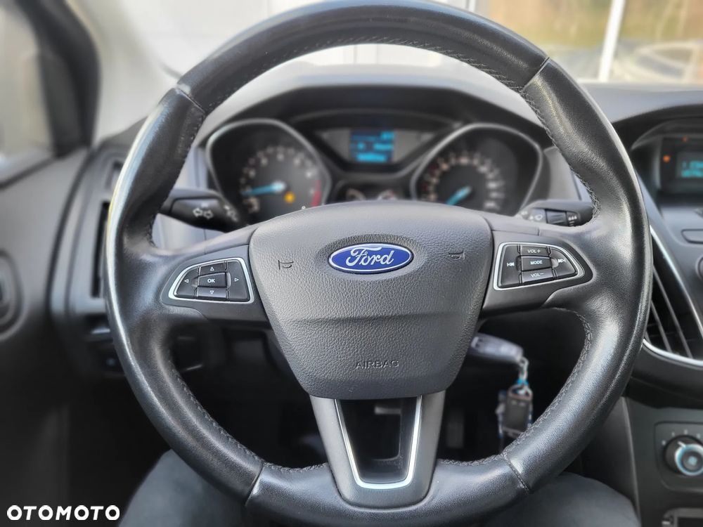 Ford Focus 1.6 Trend - 5