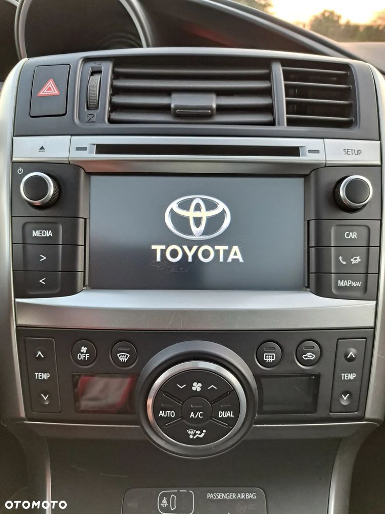 Toyota Verso 1.6 D-4D Prestige - 4