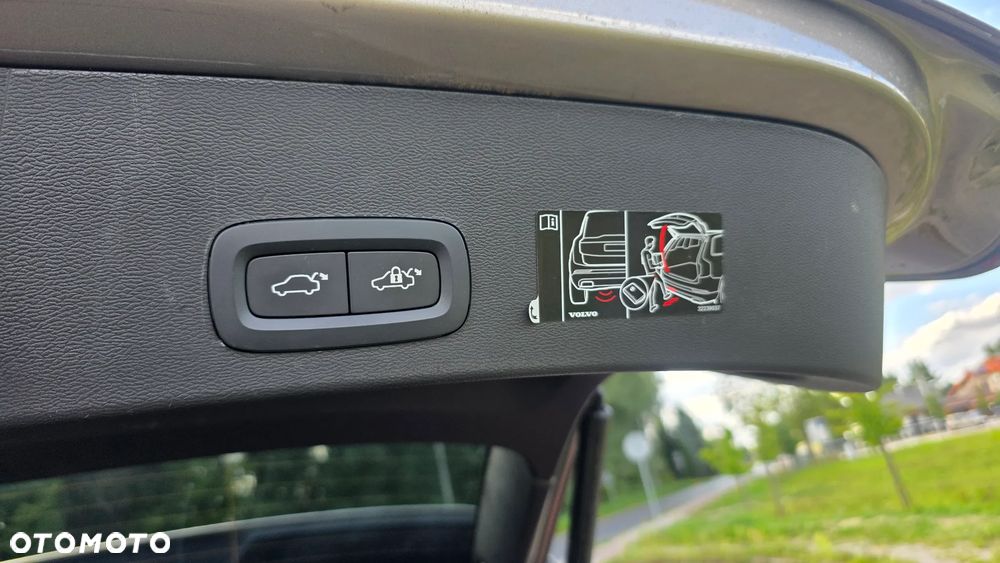 Volvo XC 40 T5 Recharge DKG Plus Bright - 10