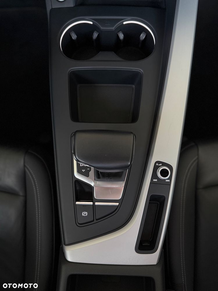 Audi A4 Limousine 45 TFSI quattro S tronic - 14