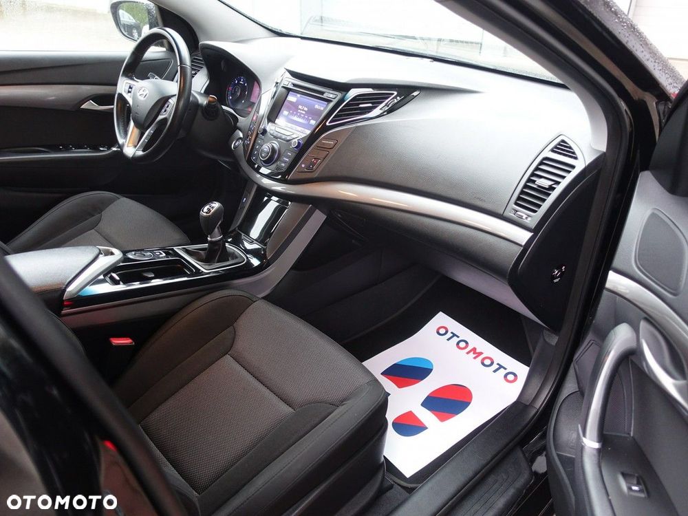 Hyundai i40 Kombi 1.7 CRDi Premium - 13