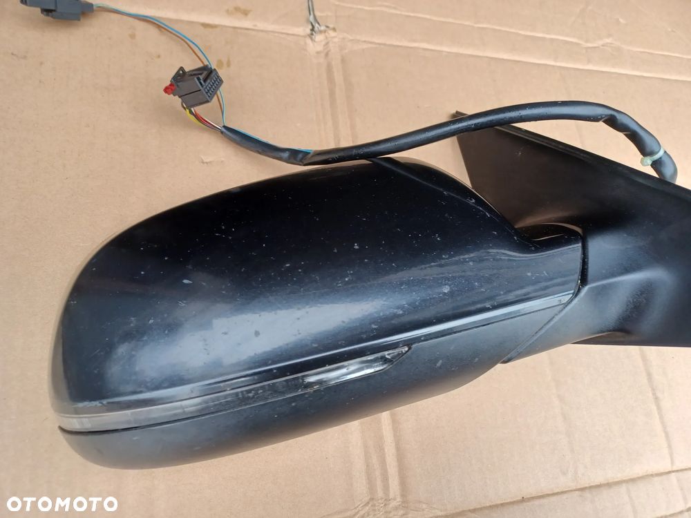 LUSTERKO PRAWE A4 B8 S-LINE LZ9Y 8PIN - 6